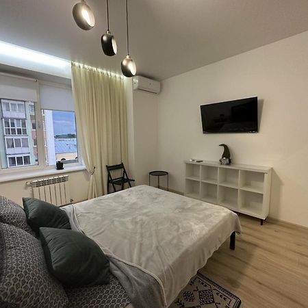 Soborna Apartment Ривне Екстериор снимка