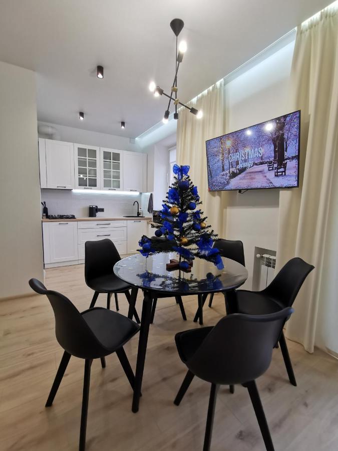 Soborna Apartment Ривне Екстериор снимка