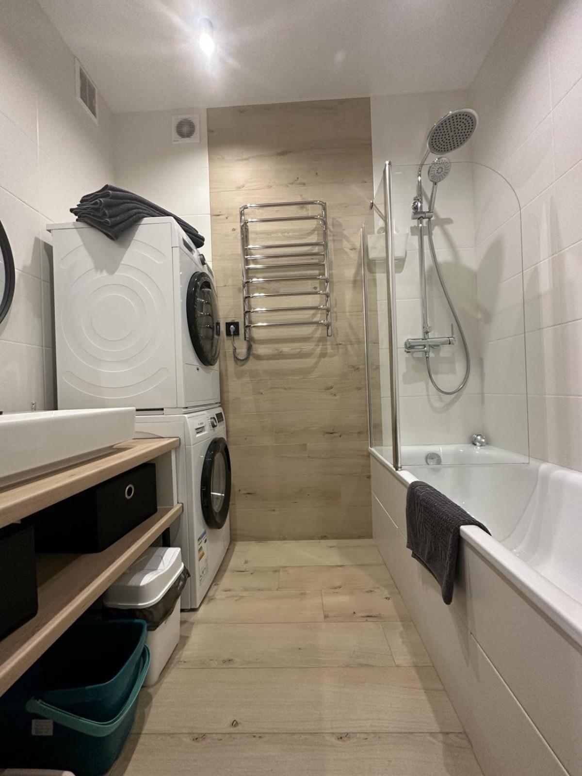 Soborna Apartment Ривне Екстериор снимка