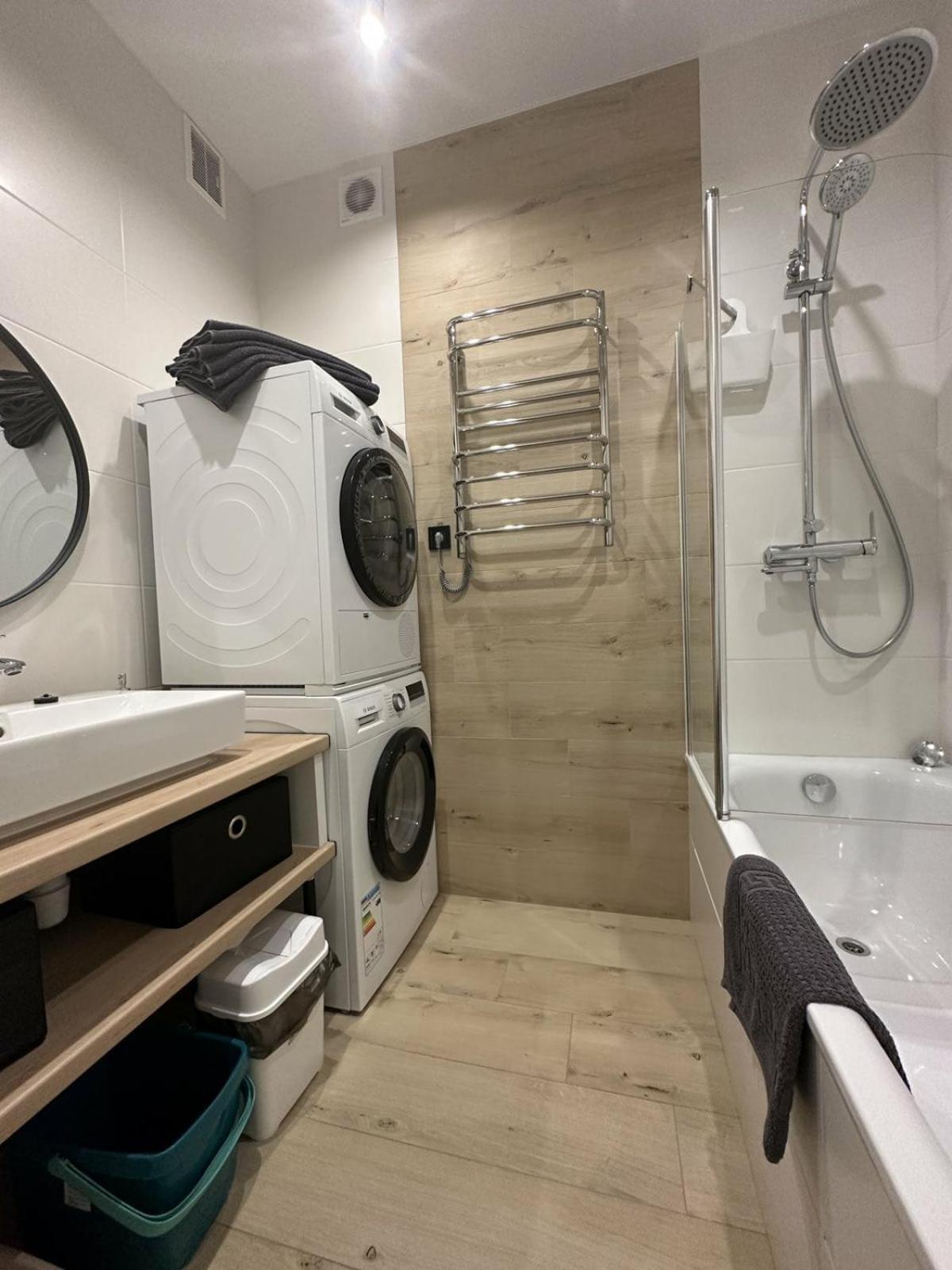 Soborna Apartment Ривне Екстериор снимка