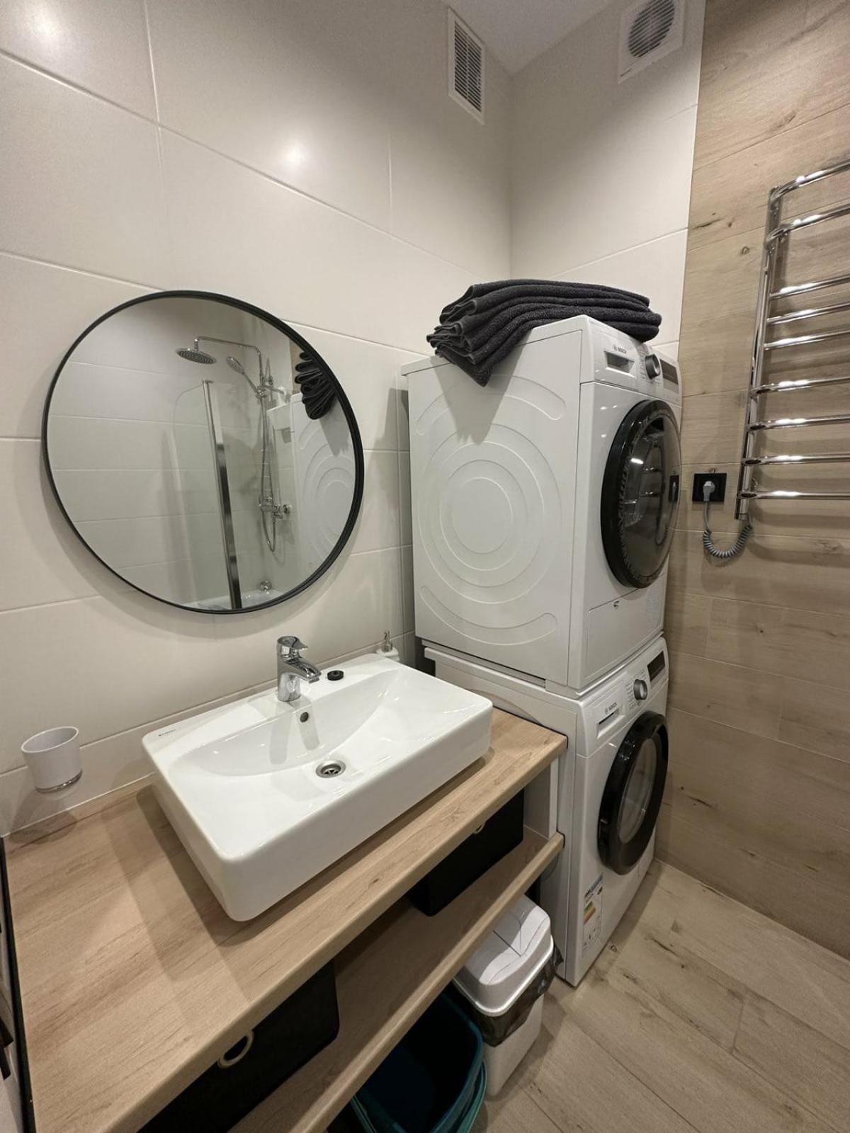 Soborna Apartment Ривне Екстериор снимка